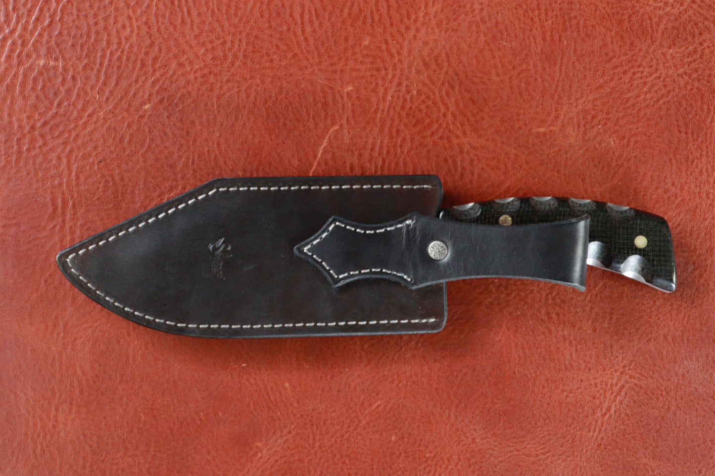 Compact Bowie Black Burlap G10