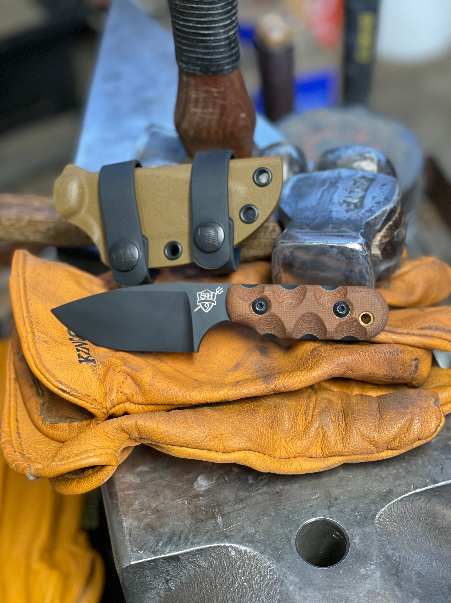 Everyday Carry Dutch by SH9